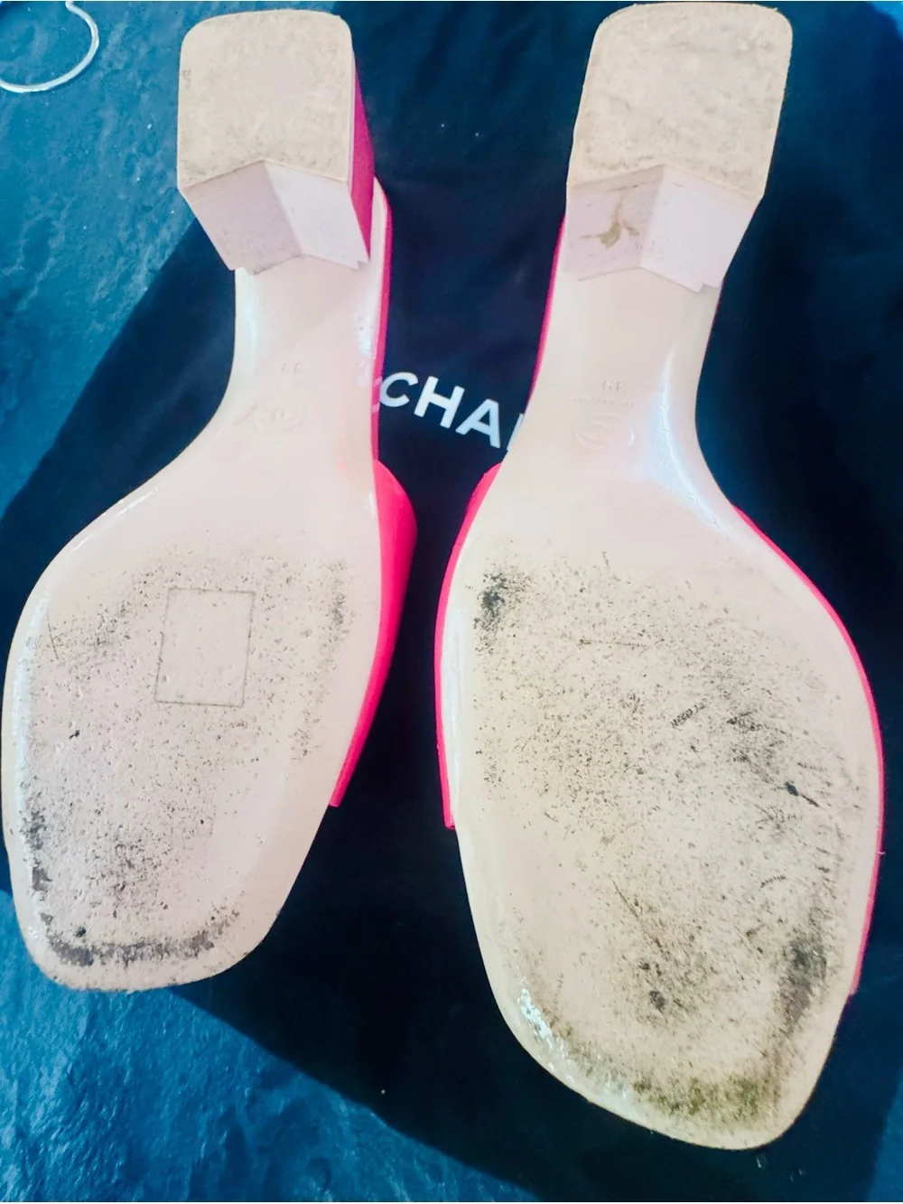 CHANEL Hot Pink Patent Slide Mules